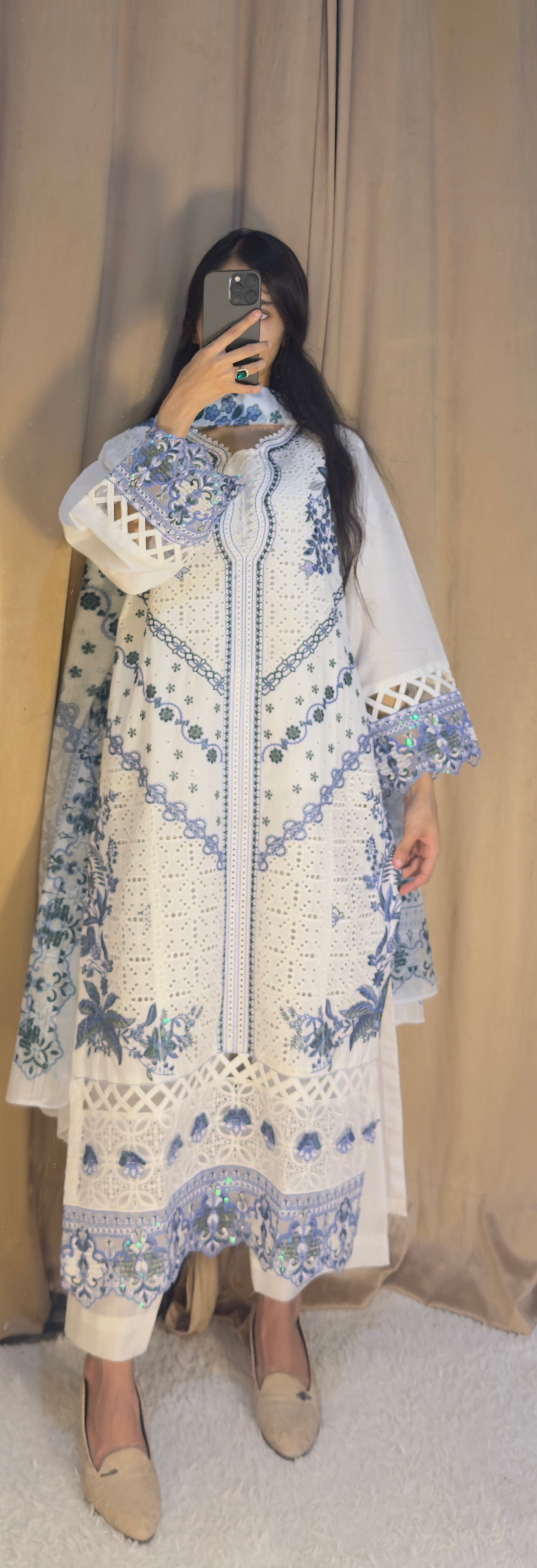 Ela Noor 3Pc Embroidered Dress