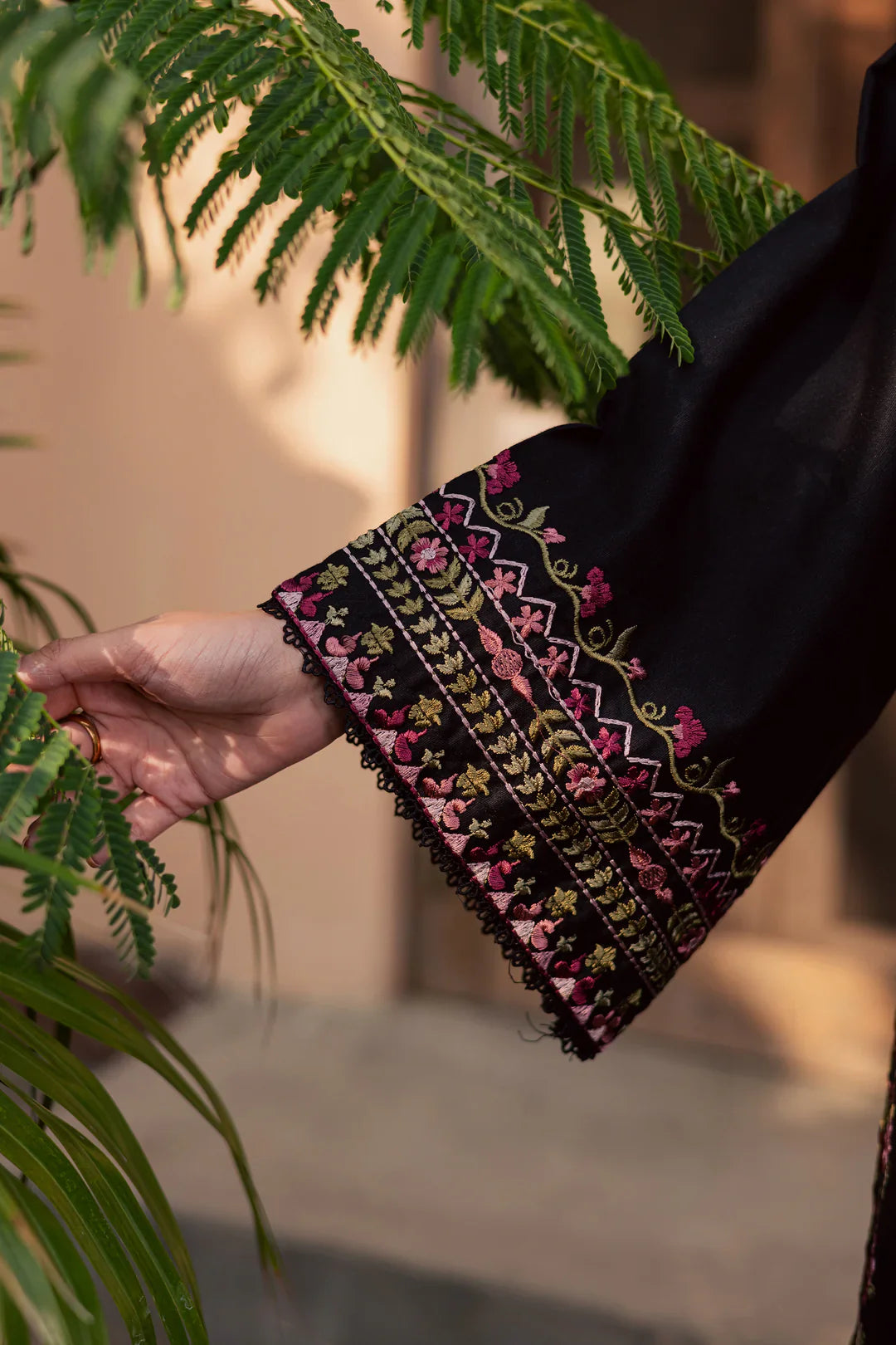 Vareha 3Pc Embroidered Dress
