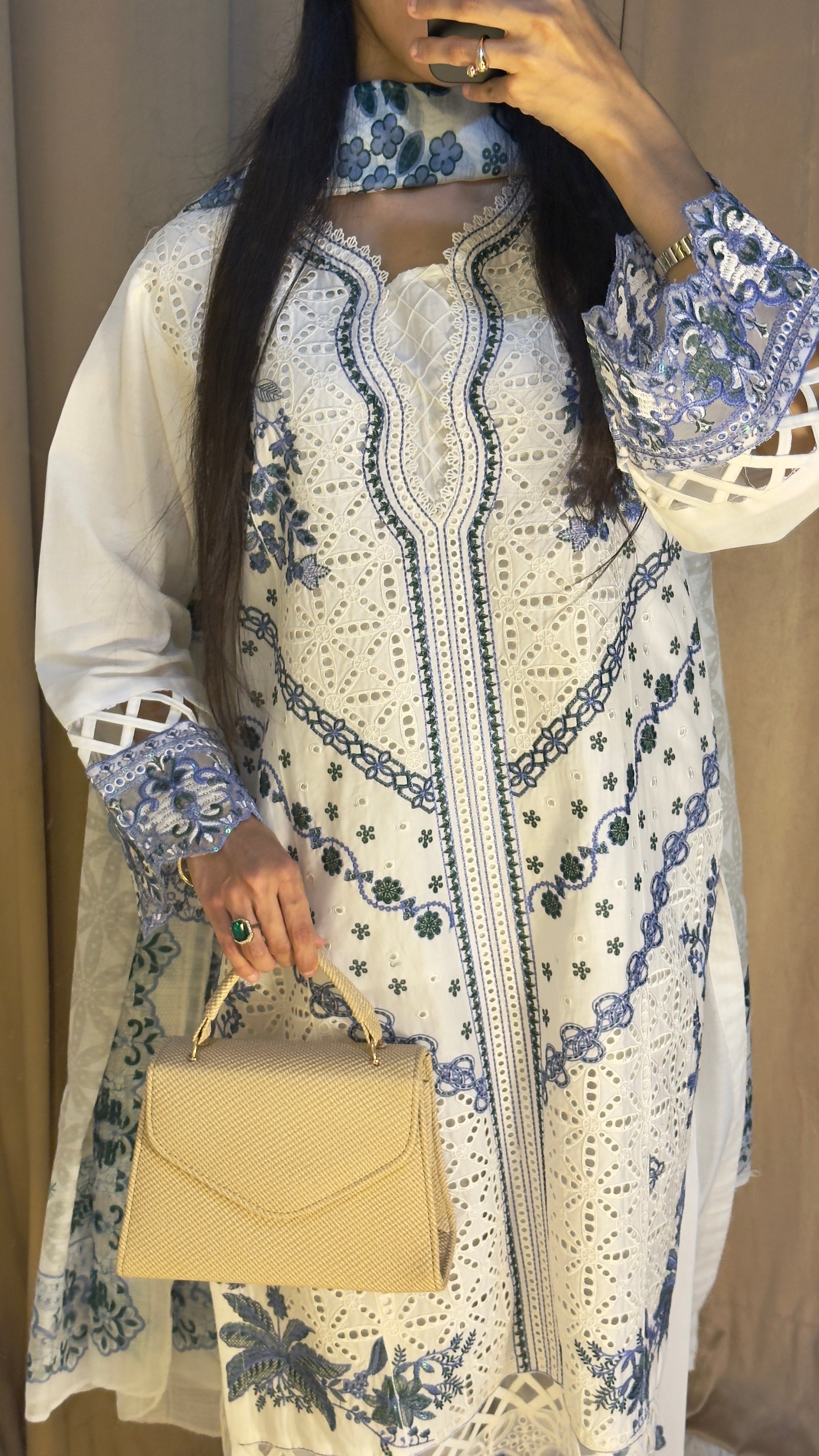 Ela Noor 3Pc Embroidered Dress