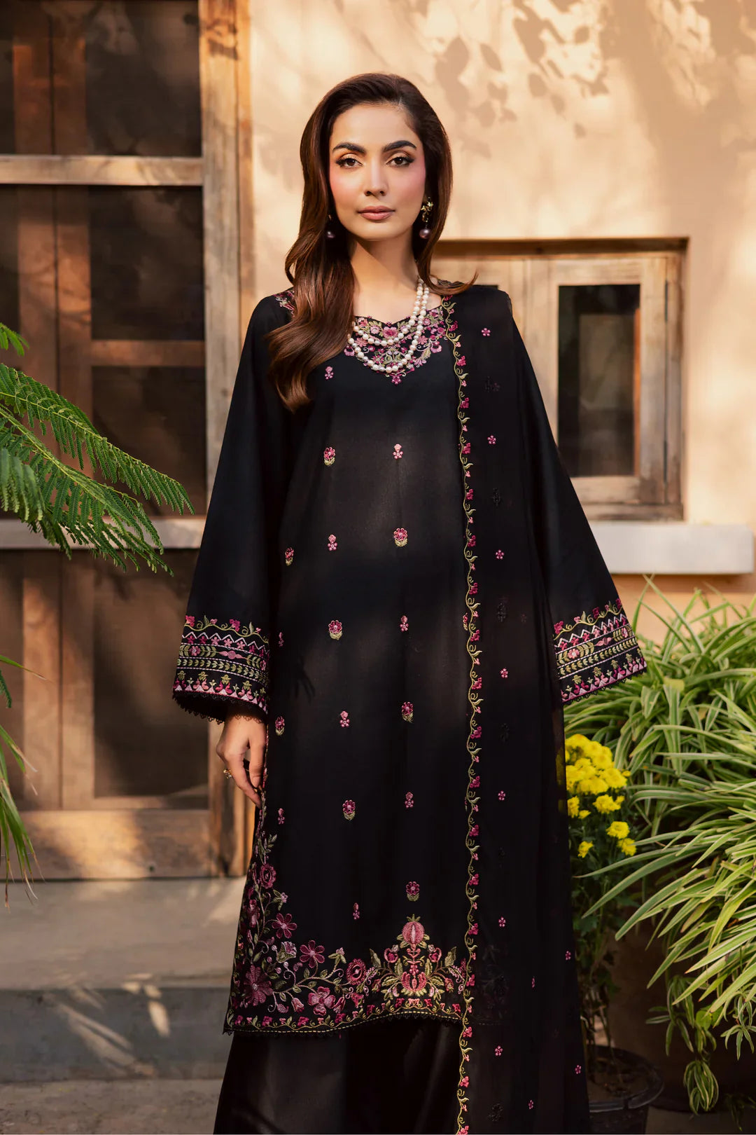 Vareha 3Pc Embroidered Dress