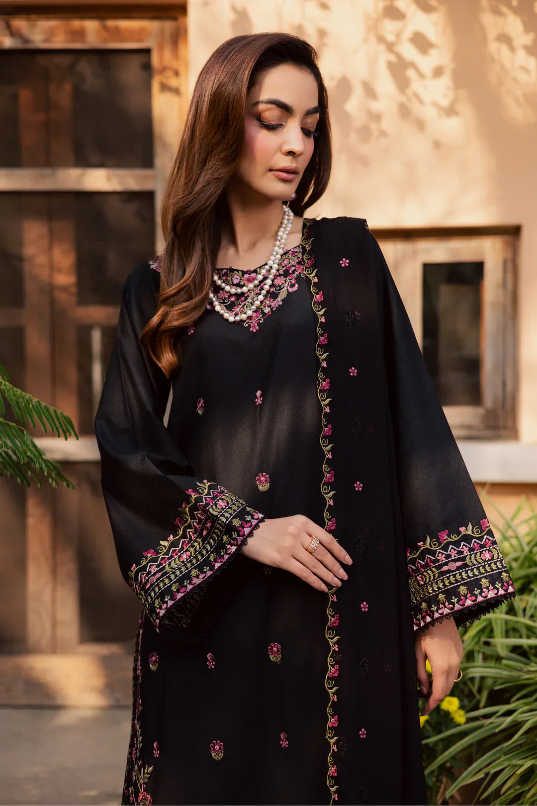 Vareha 3Pc Embroidered Dress